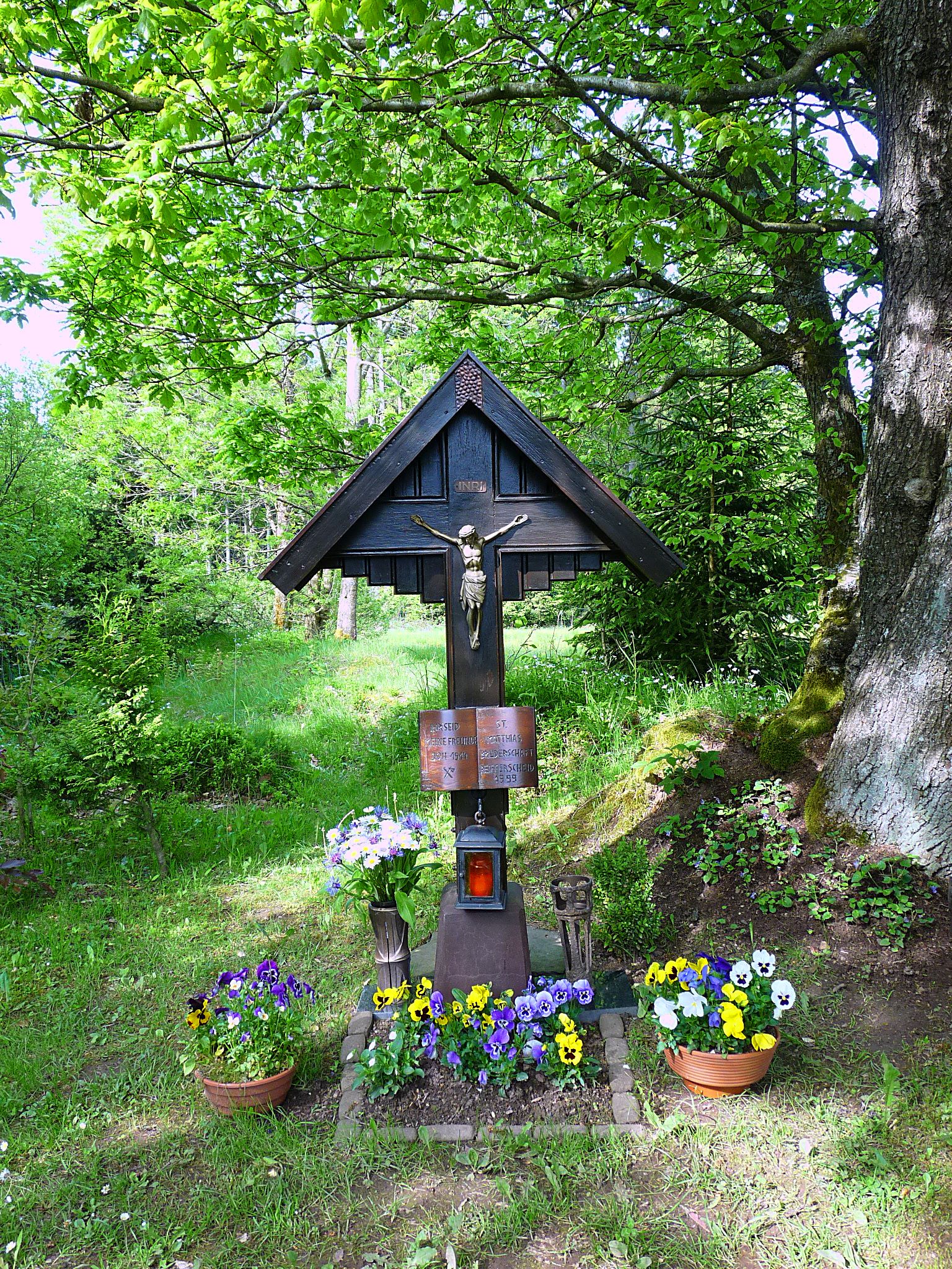 Das Pilgerkreuz in Neuhaus (c) Werner Katzinski