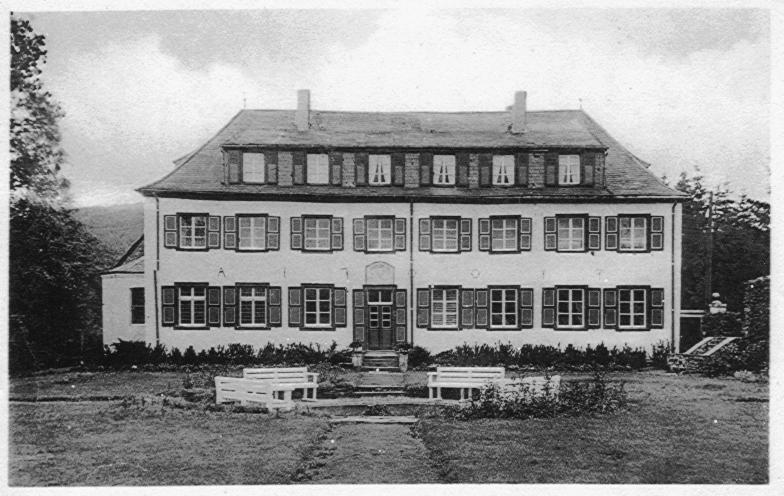 Der Liebfrauenhof von der Parkseite (c) Josef Pohlen