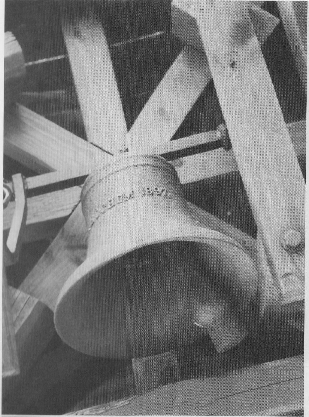Die Glocke im Hönninger Kapellchen (c) Rudolf Kohl