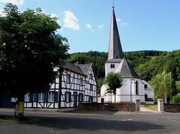 St. Johann Baptist, Olef