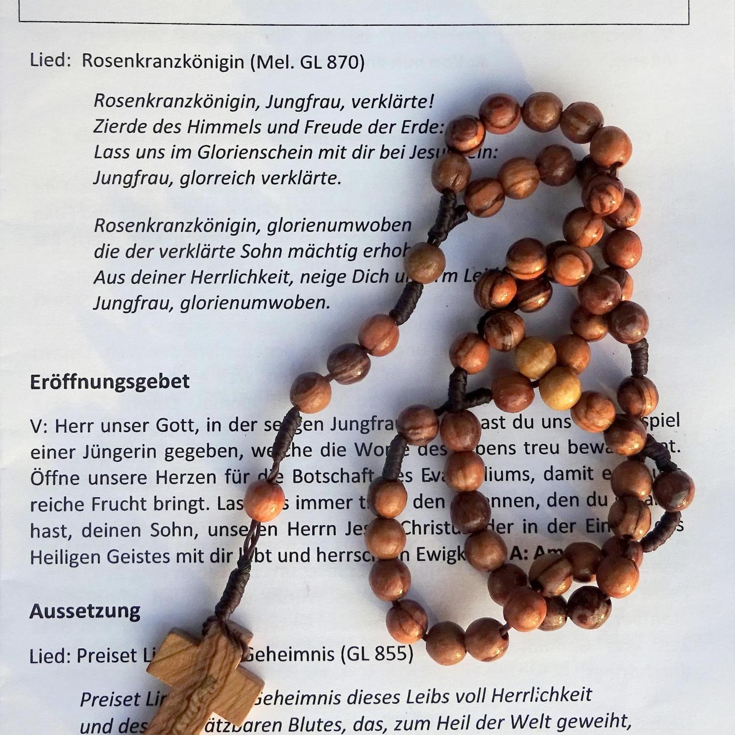 a-rosenkranz-andachten-in-der-kerlachkapelle_by_Monika_Erhard_pfarrbriefservice